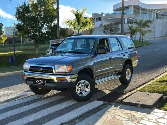 TOYOTA HILUX SW4 2.7 4X4 16V GASOLINA 4P MANUAL TOYOTA HILUX SW4 2.7 4X4 16V GASOLINA 4P MANUAL
